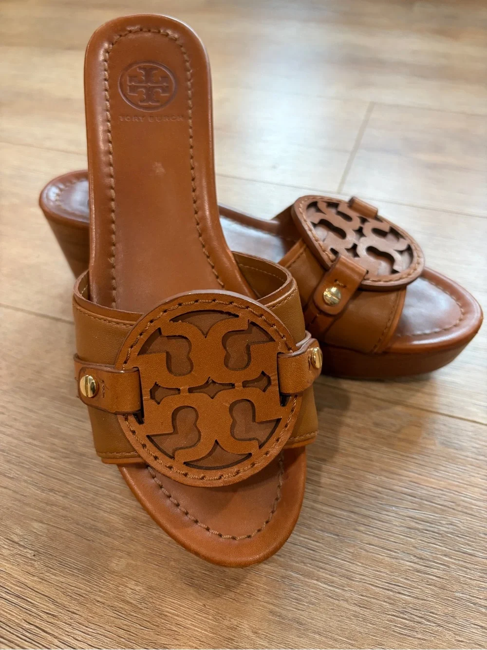 Tory Burch Patti Wedge Sandals Brown Leather Double T Logo Size 7